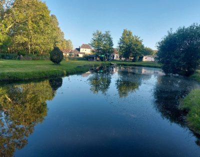 Gîte familiale avec accès à un étang privé proche d’Amiens